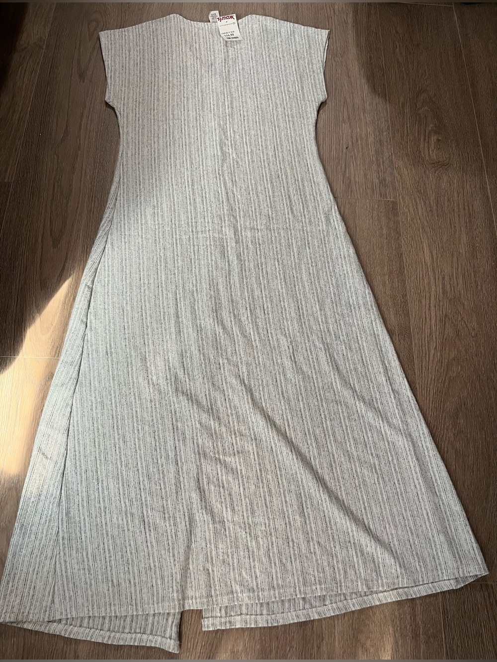 New!Caution To The Wind Dress Gray White Ribbed Button-Front size medium - Picture 2 of 6